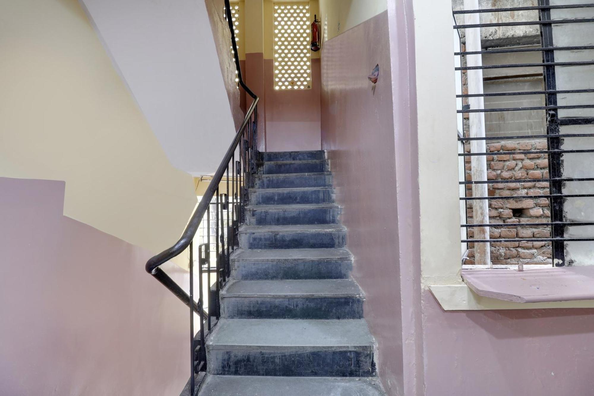 Spot On Hotel Sai Ashirwad Residency Hyderabad Exterior foto
