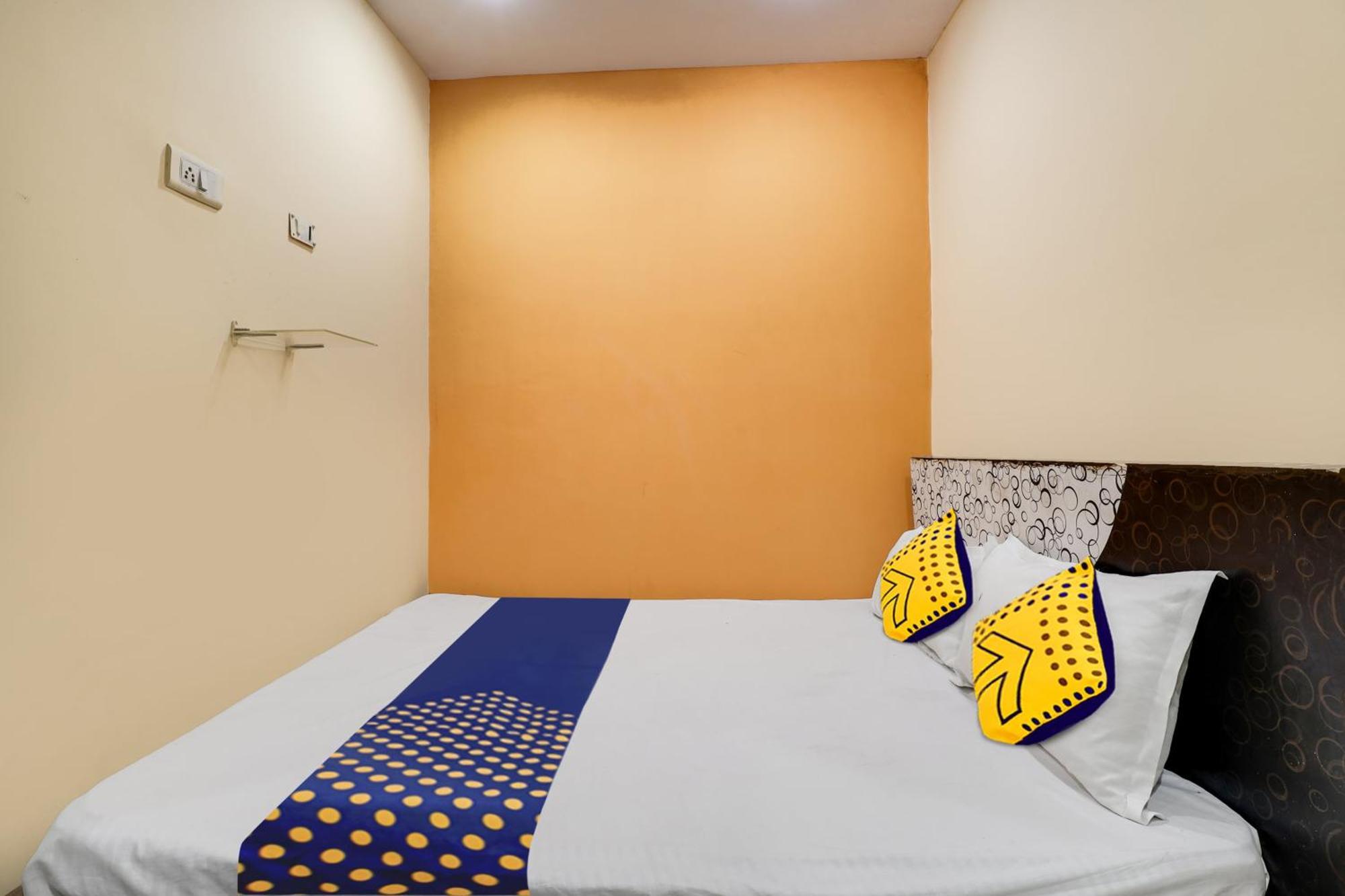 Spot On Hotel Sai Ashirwad Residency Hyderabad Exterior foto